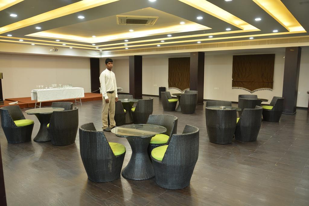 Hotel Palmyra Grand Suite - Tirunelveli Exterior photo